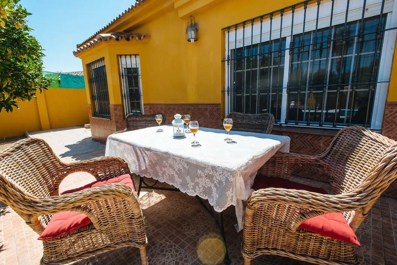 Villa Oasis Los Naranjos Con Jacuzzi 15 Min Sevilla Almensilla Holiday home