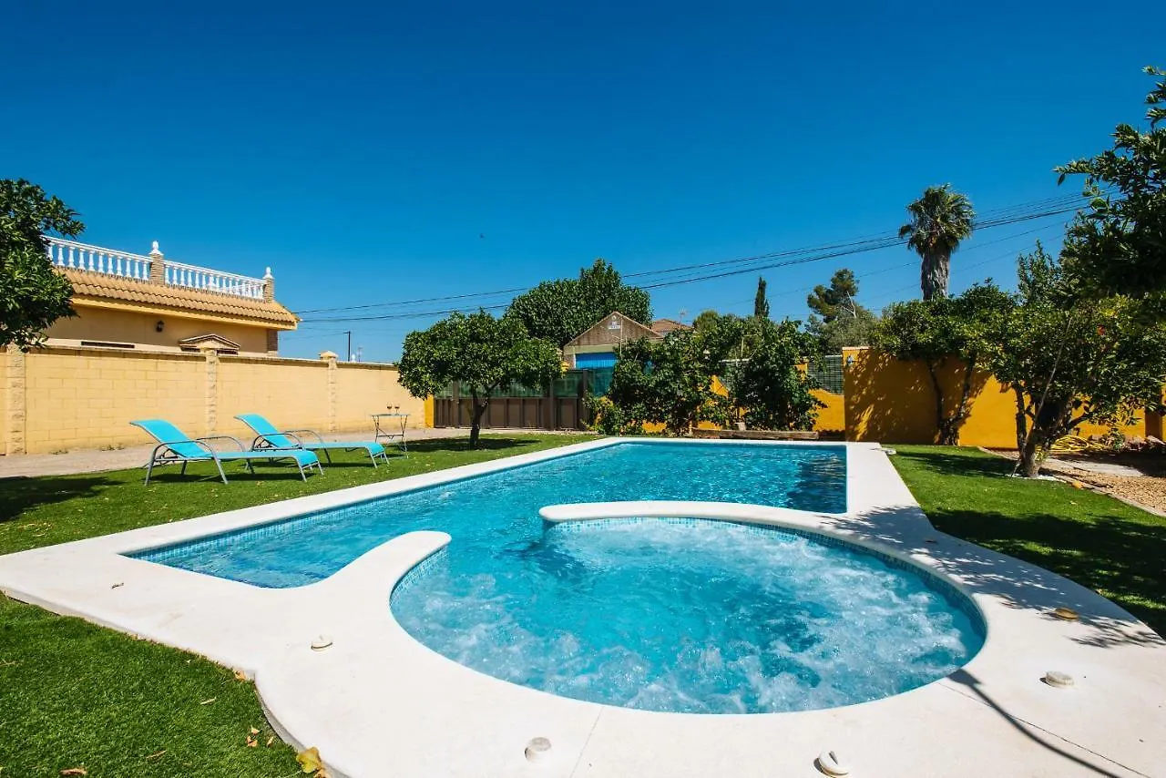 Holiday home Villa Oasis Los Naranjos Con Jacuzzi 15 Min Sevilla Almensilla